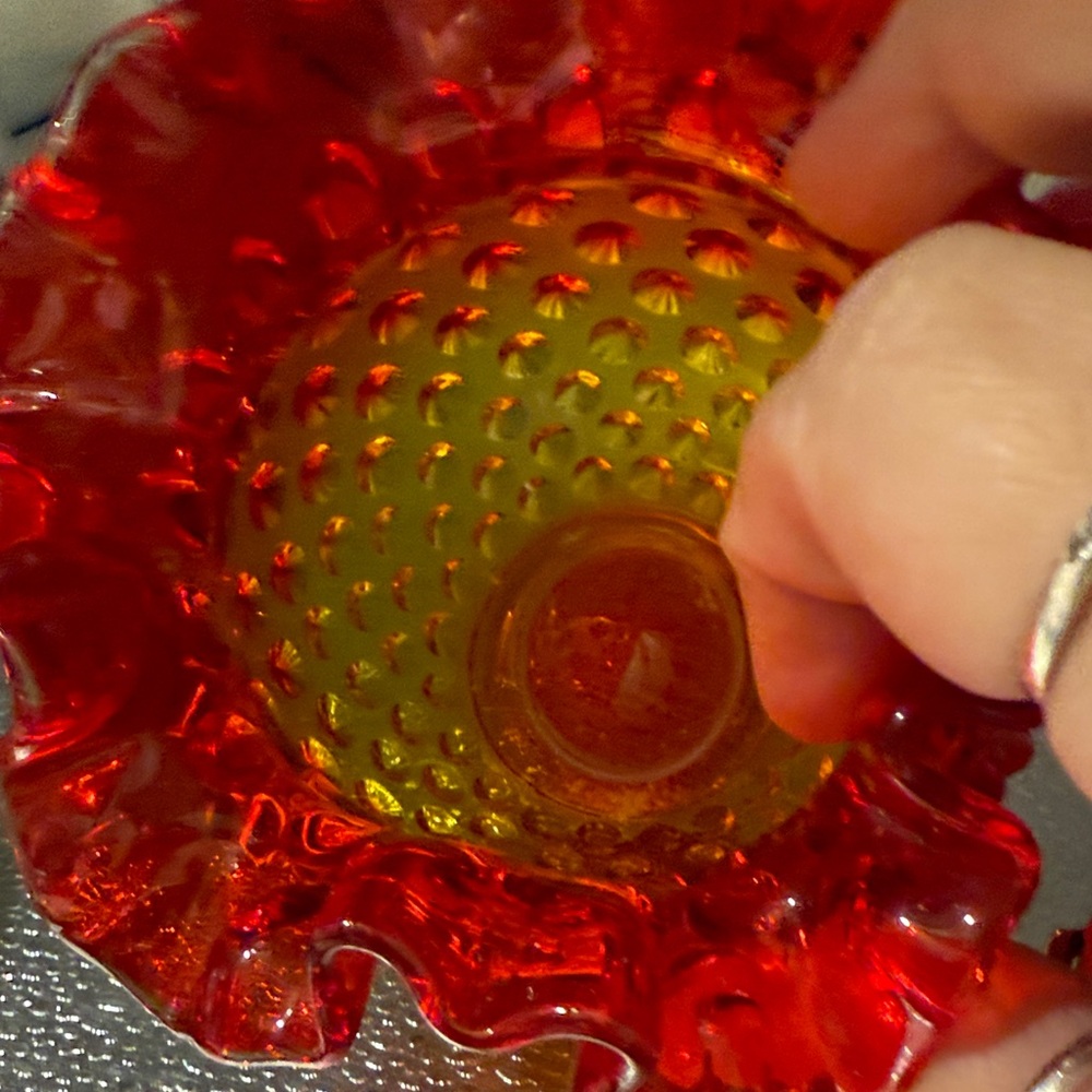 Vintage Fenton Amberina Hobnail Vase with Ruffled Edges - Picture 3 of 11